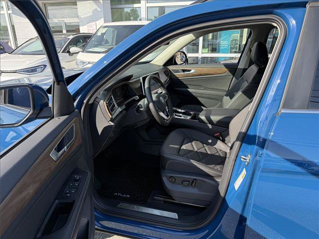 New 2025 Volkswagen Atlas SE AWD/4WD image 12