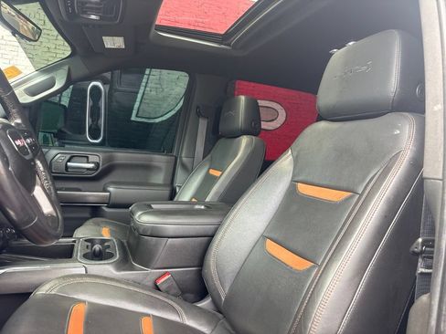 Used 2021 GMC Sierra 2500 AT4 w/ AT4 Premium Plus Package AWD/4WD image 9