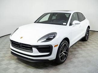 New 2026 Porsche Macan AWD/4WD video 1