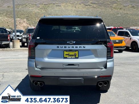 Used 2025 Chevrolet Suburban Z71 AWD/4WD image 4