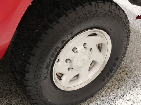 Used 2003 Ford F250 XL image 7