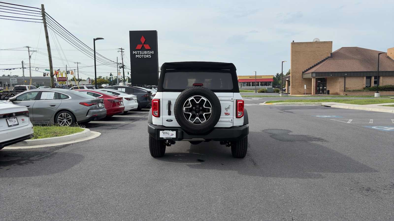 Used 2023 Ford Bronco 4-Door AWD/4WD image 5