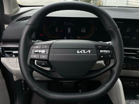 Used 2026 Kia Sportage EX image 15