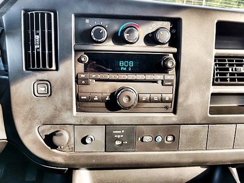 Used 2012 Chevrolet Express 3500 LT w/ LT Preferred Equipment Group RWD image 19