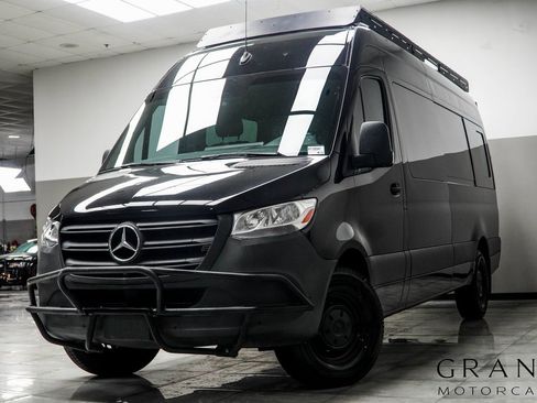 Used 2022 Mercedes-Benz Sprinter 2500 image 1