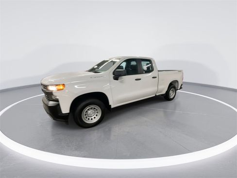 Used 2021 Chevrolet Silverado 1500 W/T w/ Trailering Package image 4