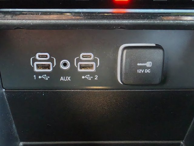 Used 2024 Jeep Grand Cherokee Limited 4xe AWD/4WD image 15