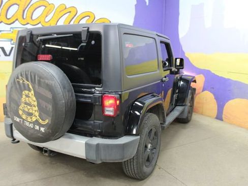 Used 2012 Jeep Wrangler Sahara w/ Dual Top Group AWD/4WD image 8