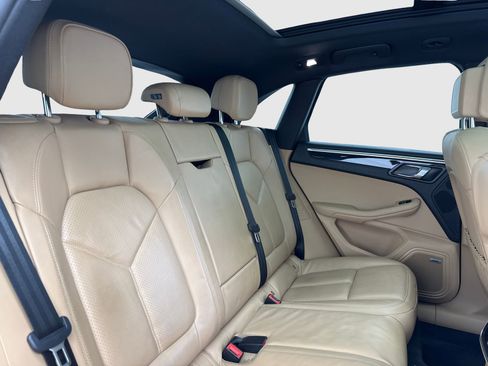 Used 2018 Porsche Macan S AWD/4WD image 44