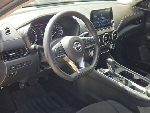 Certified 2024 Nissan Sentra SV FWD image 10