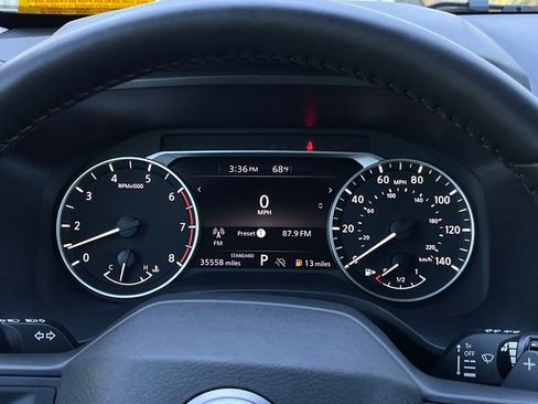 Used 2025 Nissan Rogue SV FWD image 21