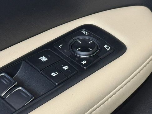 Used 2022 Lexus RX 350 AWD w/ Luxury Package image 11