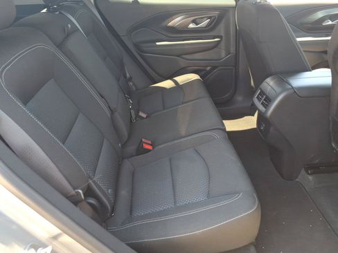 Used 2024 GMC Terrain SLE AWD/4WD image 13