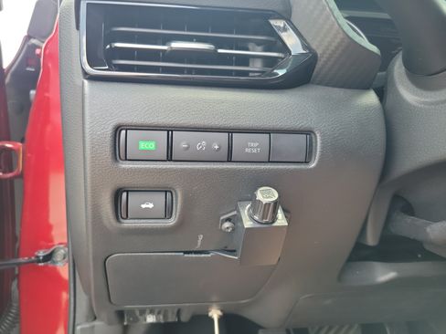 Used 2021 Nissan Sentra SR FWD image 21