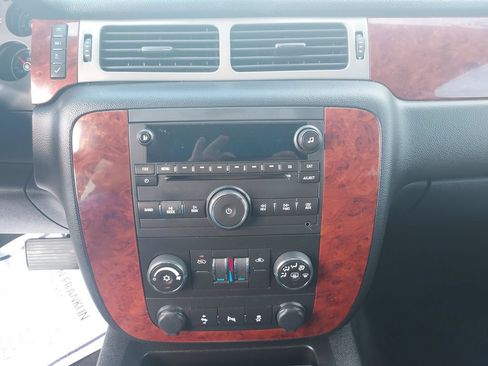Used 2013 Chevrolet Avalanche LS RWD image 21