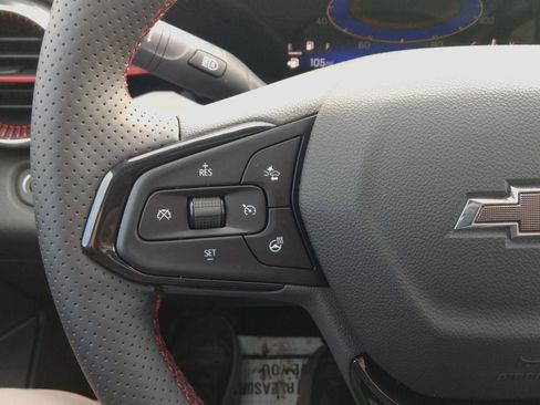 New 2026 Chevrolet Trax RS w/ Sunroof Package image 16