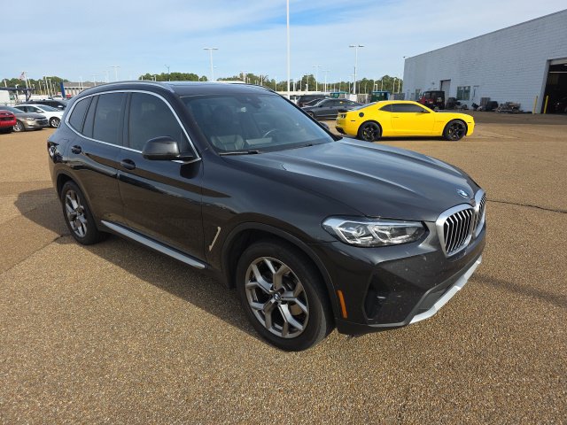 Used 2024 BMW X3 sDrive30i w/ Convenience Package RWD image 3