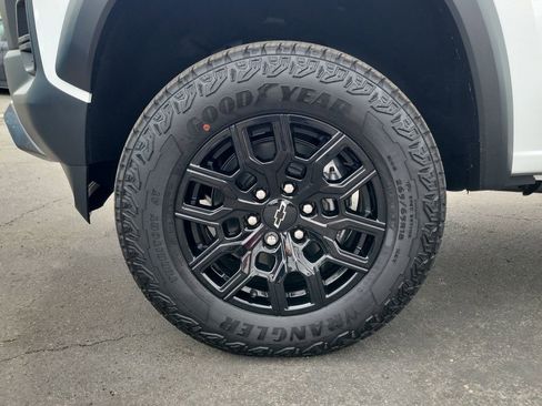 New 2026 Chevrolet Colorado Trail Boss AWD/4WD image 24