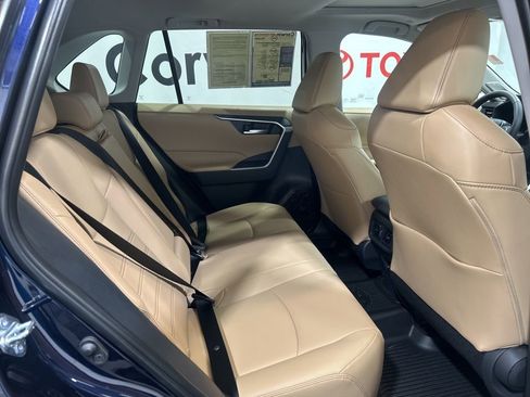 Used 2025 Toyota RAV4 XLE Premium image 14