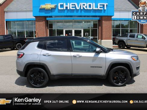 Used 2021 Jeep Compass Latitude w/ Sun and Sound Group AWD/4WD image 1