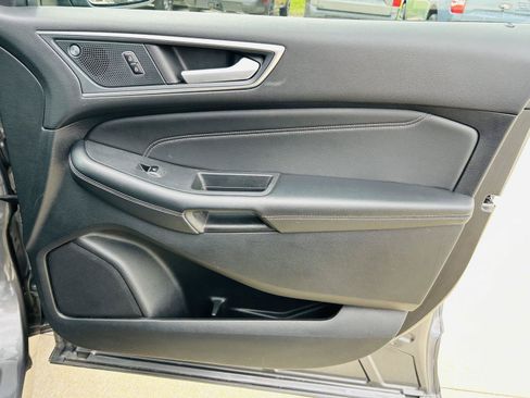 Used 2024 Ford Edge Titanium AWD/4WD image 31