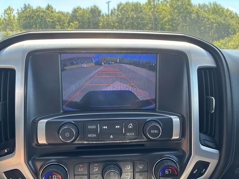 Used 2015 GMC Sierra 1500 SLT w/ Suspension Package, Off-Road AWD/4WD image 9