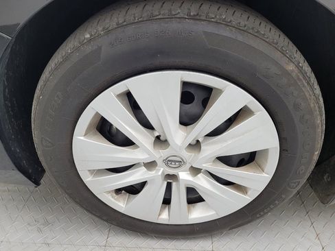 Used 2024 Nissan Sentra S image 31