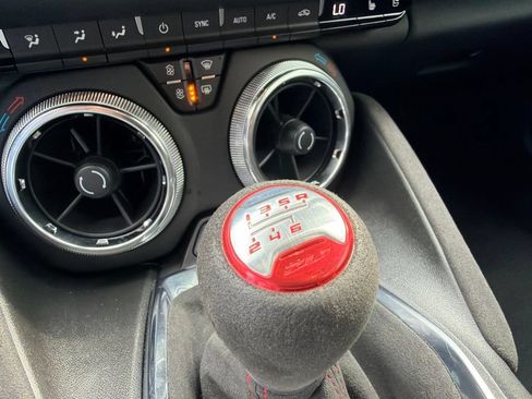 Used 2022 Chevrolet Camaro ZL1 RWD image 32