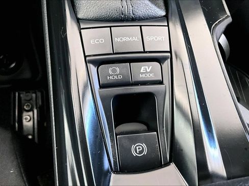 Used 2025 Toyota Camry LE FWD image 15