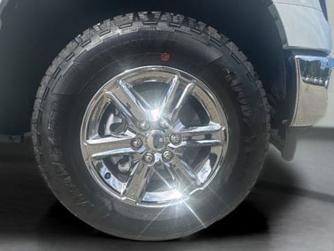 Used 2024 Ford F150 XLT image 38