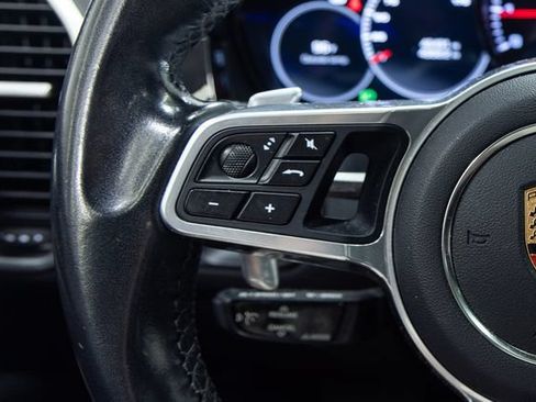Used 2020 Porsche Cayenne AWD/4WD image 15