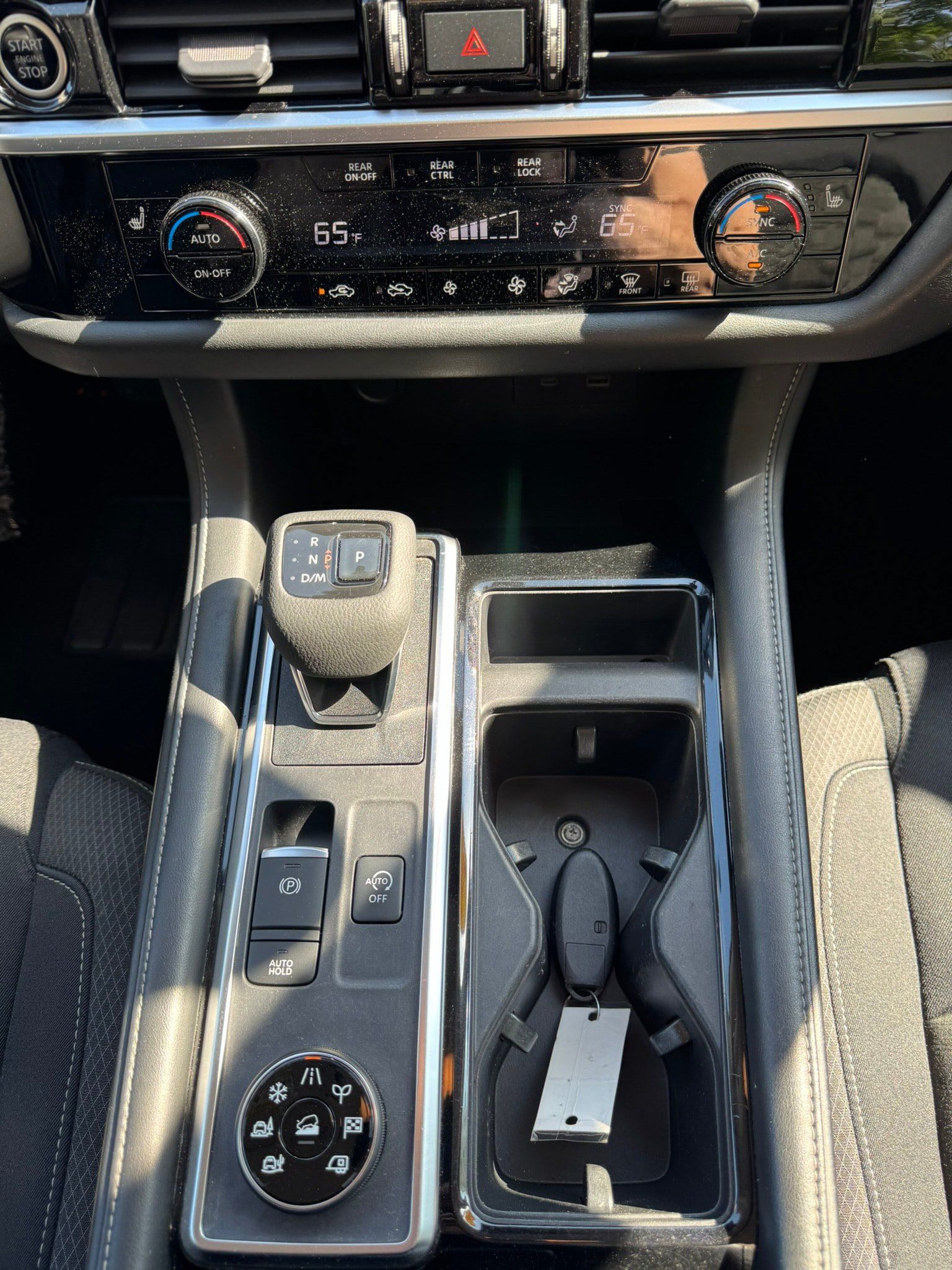Used 2022 Nissan Pathfinder SV AWD/4WD image 17