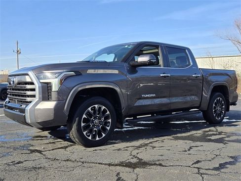 Used 2024 Toyota Tundra Limited image 7