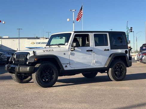 Used 2018 Jeep Wrangler Unlimited Sport image 33