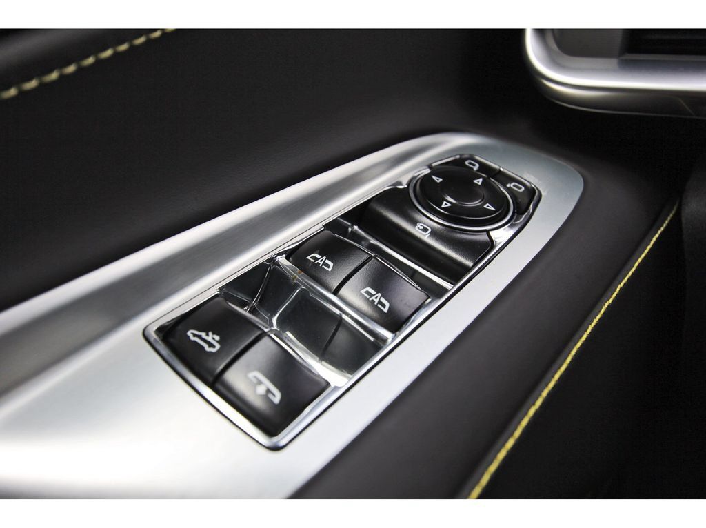 Used 2022 Chevrolet Corvette Stingray Premium Conv RWD image 16