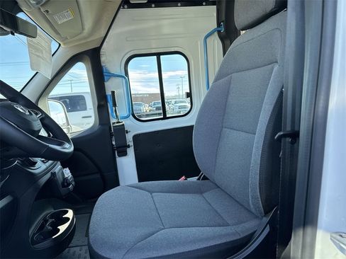 New 2024 RAM ProMaster 3500 w/ Delivery Van Package image 17