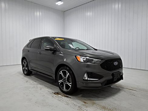 Used 2019 Ford Edge ST w/ Convenience Package AWD/4WD image 3