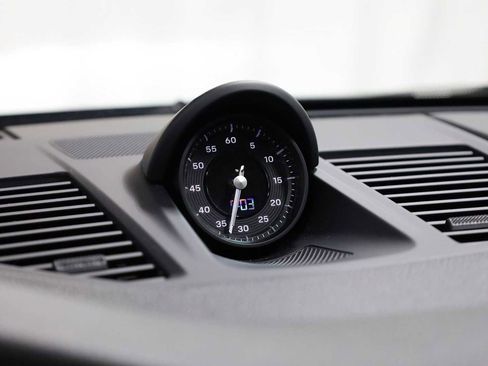 Certified 2025 Porsche 911 Carrera image 18