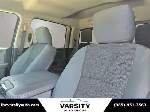 Used 2019 RAM 1500 Big Horn AWD/4WD image 10