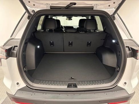 New 2026 Chevrolet Equinox LT FWD image 20