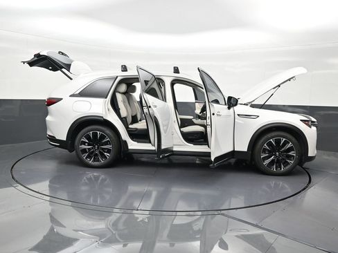 Used 2024 MAZDA CX-90 Plug-In Hybrid w/ Premium Plus AWD/4WD image 33