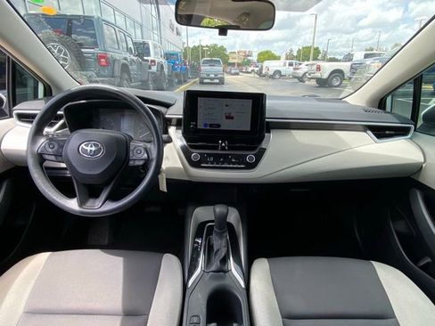 Used 2024 Toyota Corolla LE image 17