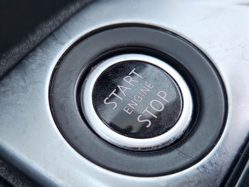 Used 2020 Nissan Sentra SV FWD image 22