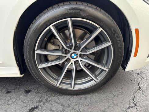 Used 2020 BMW 330i xDrive Sedan w/ Premium Package AWD/4WD image 7