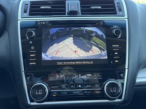 Used 2019 Subaru Outback 2.5i Premium image 21