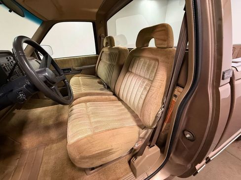Used 1994 GMC Sierra 1500 2WD Regular Cab image 10