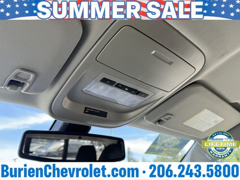 Used 2022 Chevrolet Colorado LT w/ LT Convenience Package AWD/4WD image 15