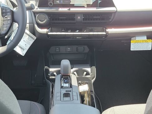 New 2026 Toyota Prius Plug-In Hybrid FWD image 15