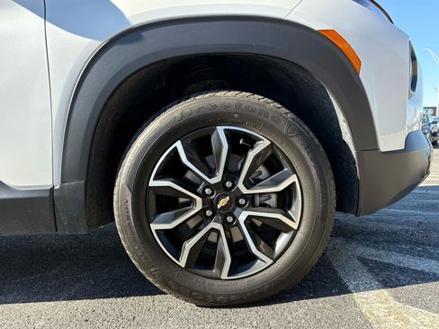 Used 2021 Chevrolet TrailBlazer ACTIV w/ Driver Confidence Package image 24