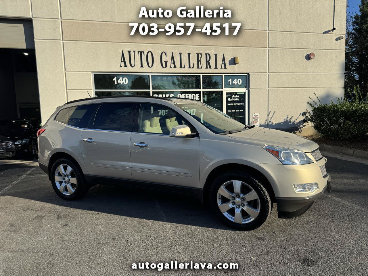 Used 2011 Chevrolet Traverse LTZ AWD/4WD image 1